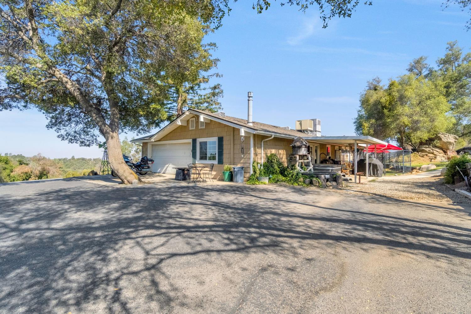 36515 Wells Rd, Coarsegold, CA 93614