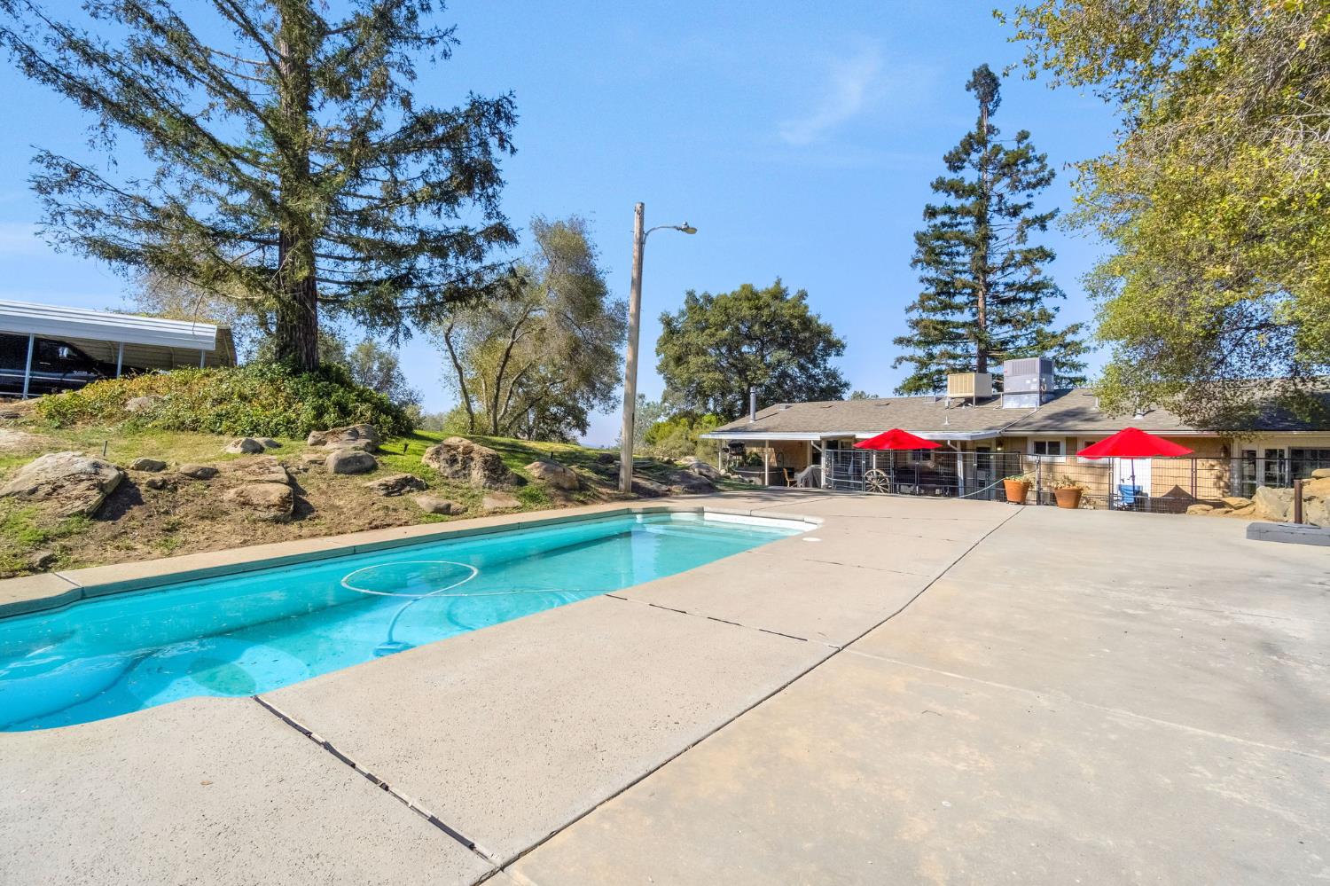 36515 Wells Rd, Coarsegold, CA 93614
