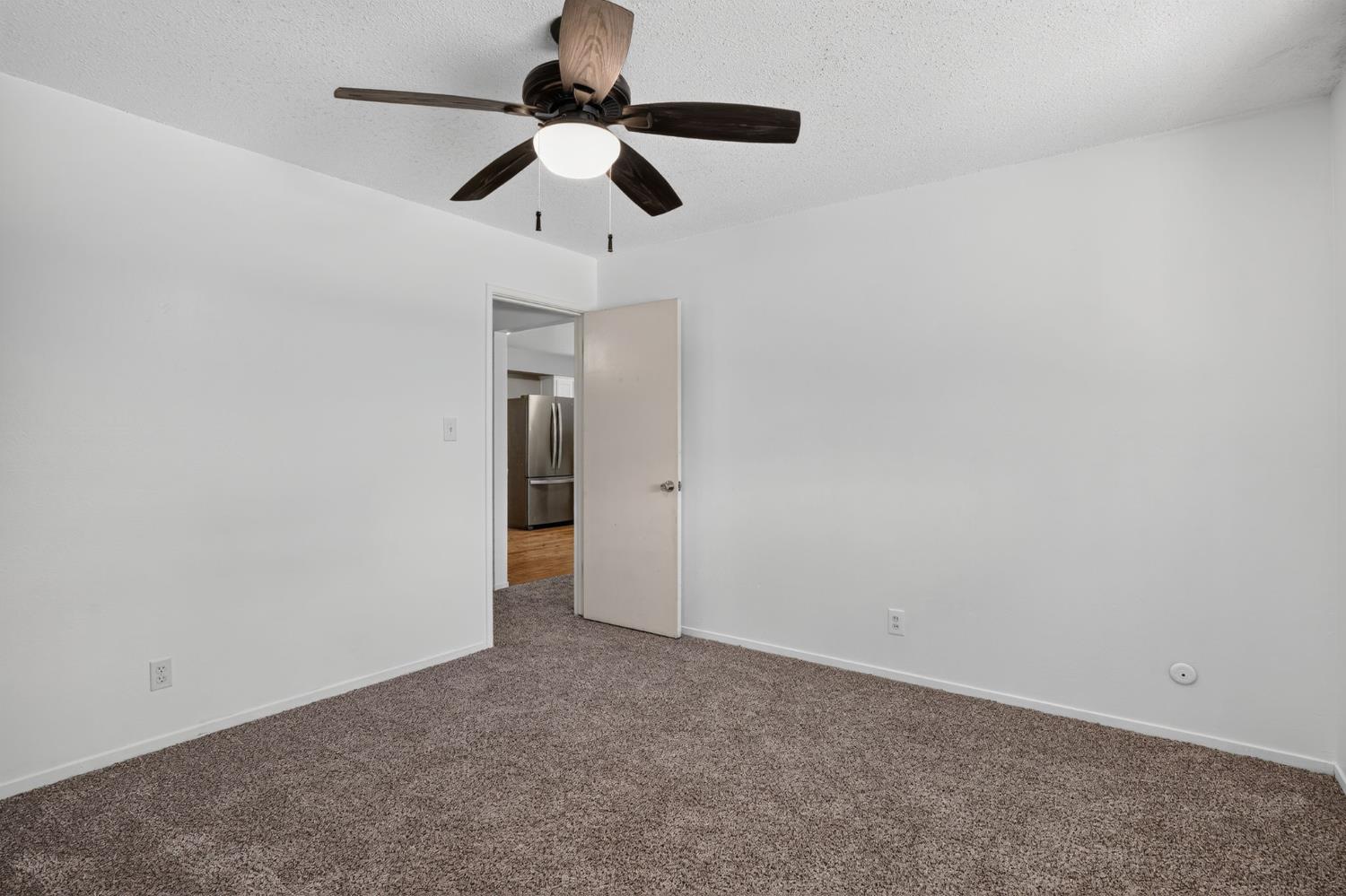 4824 E Santa Ana Ave, Fresno, CA 93726