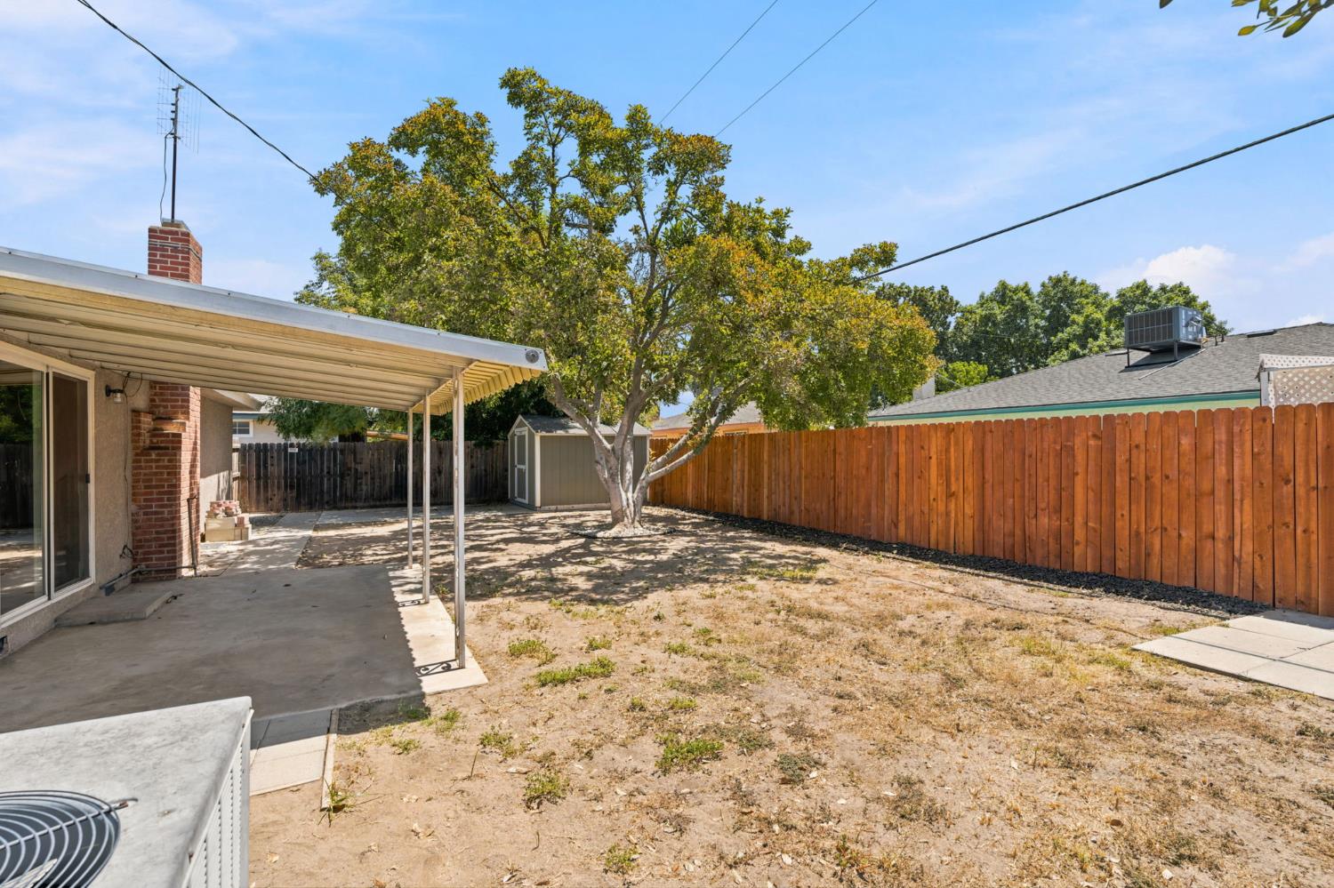 4824 E Santa Ana Ave, Fresno, CA 93726