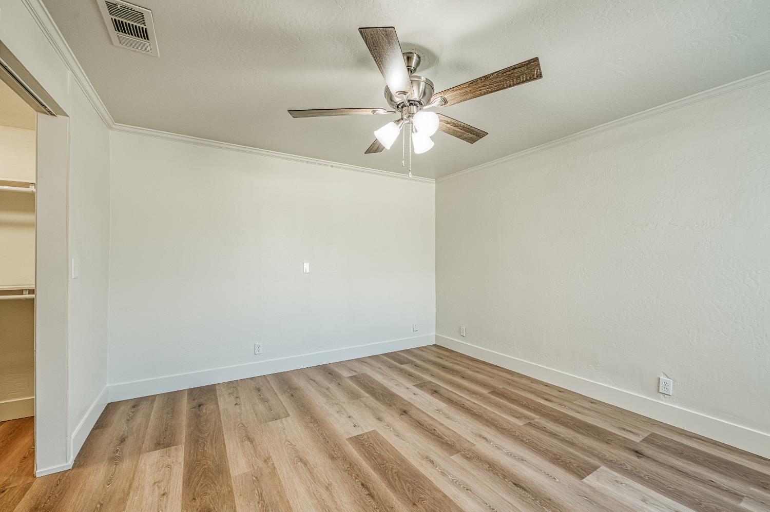 1651 5Th St, Clovis, CA 93611