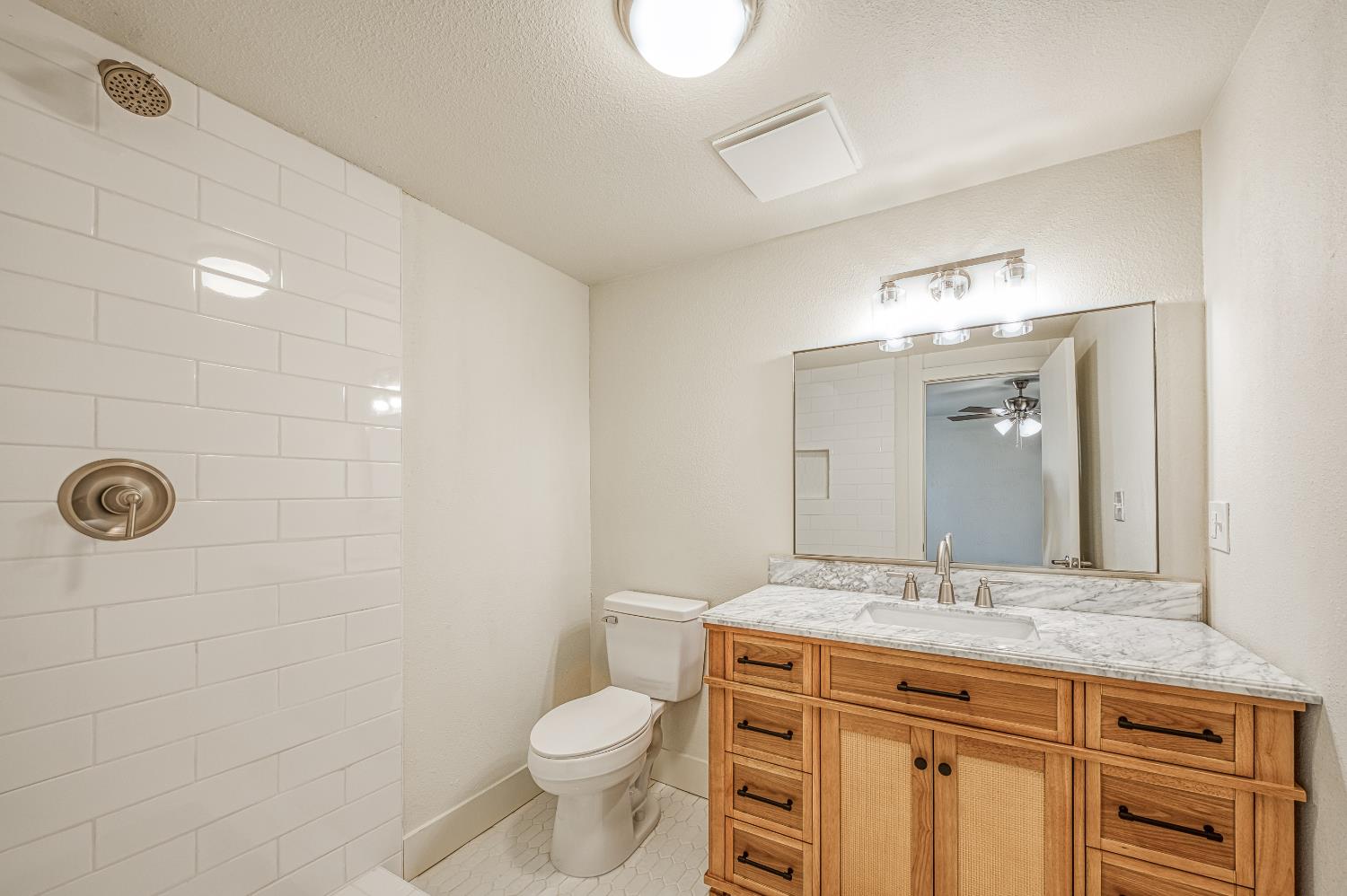 1651 5Th St, Clovis, CA 93611