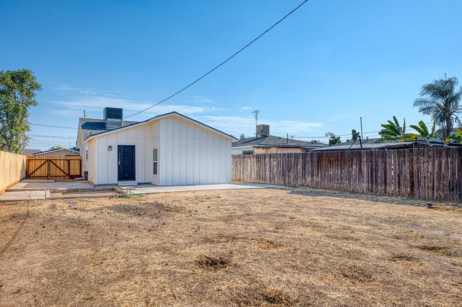 1651 5Th St, Clovis, CA 93611