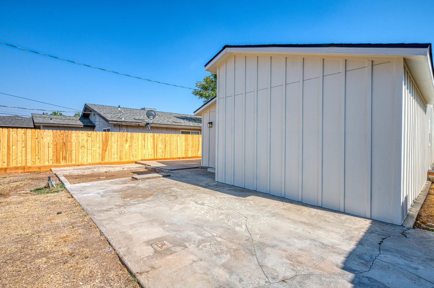 1651 5Th St, Clovis, CA 93611