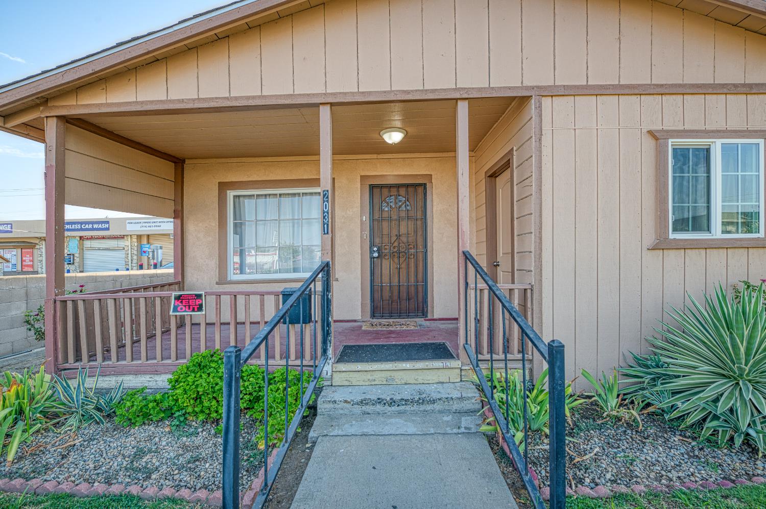 2031 Whitson St, Selma, CA 93662
