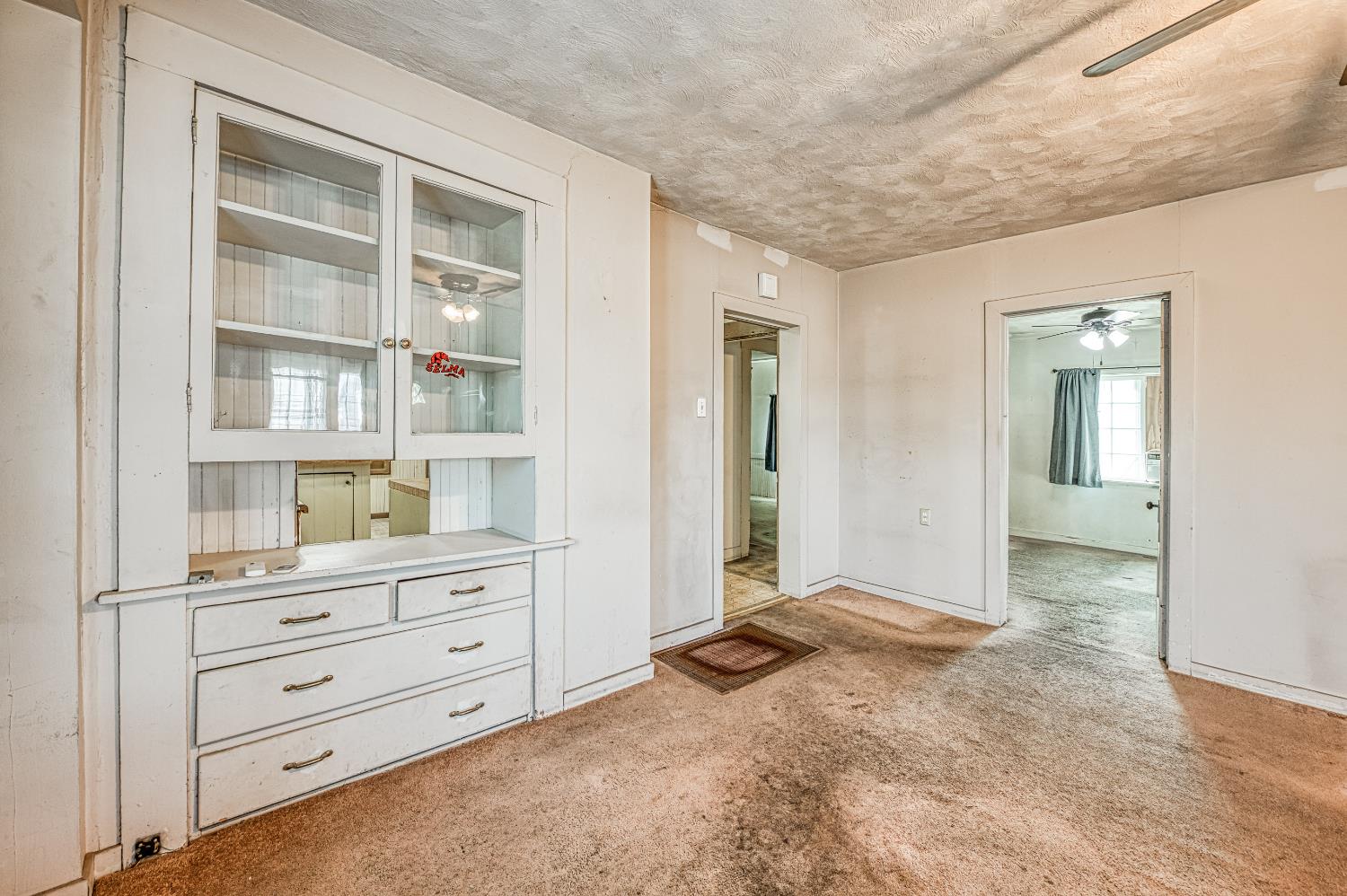 2031 Whitson St, Selma, CA 93662