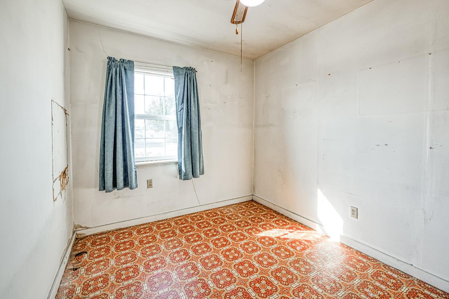 2031 Whitson St, Selma, CA 93662
