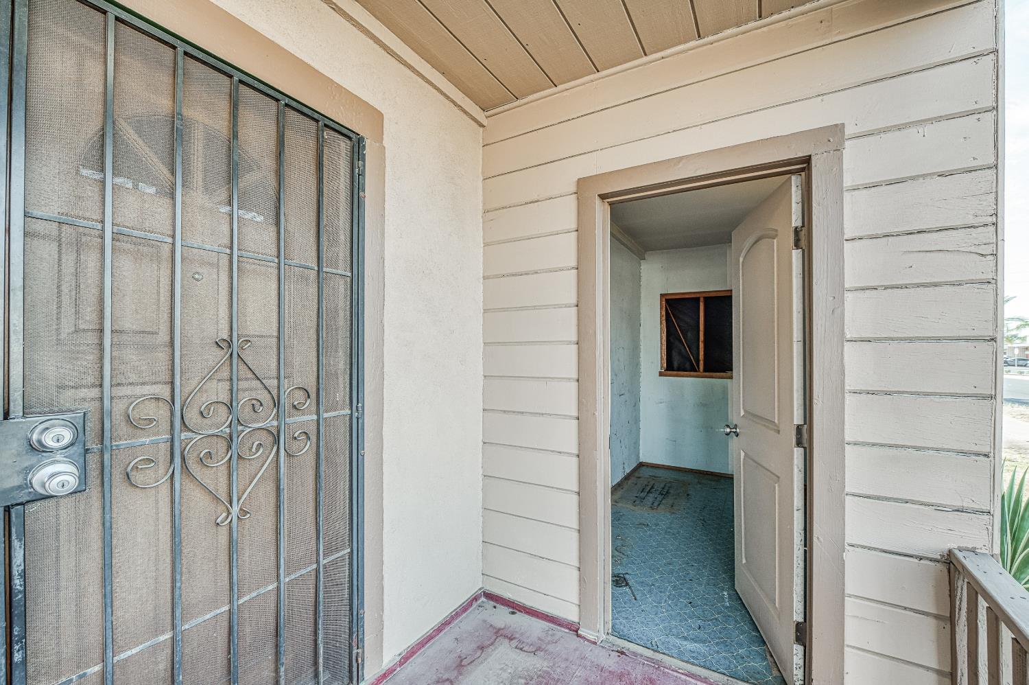 2031 Whitson St, Selma, CA 93662