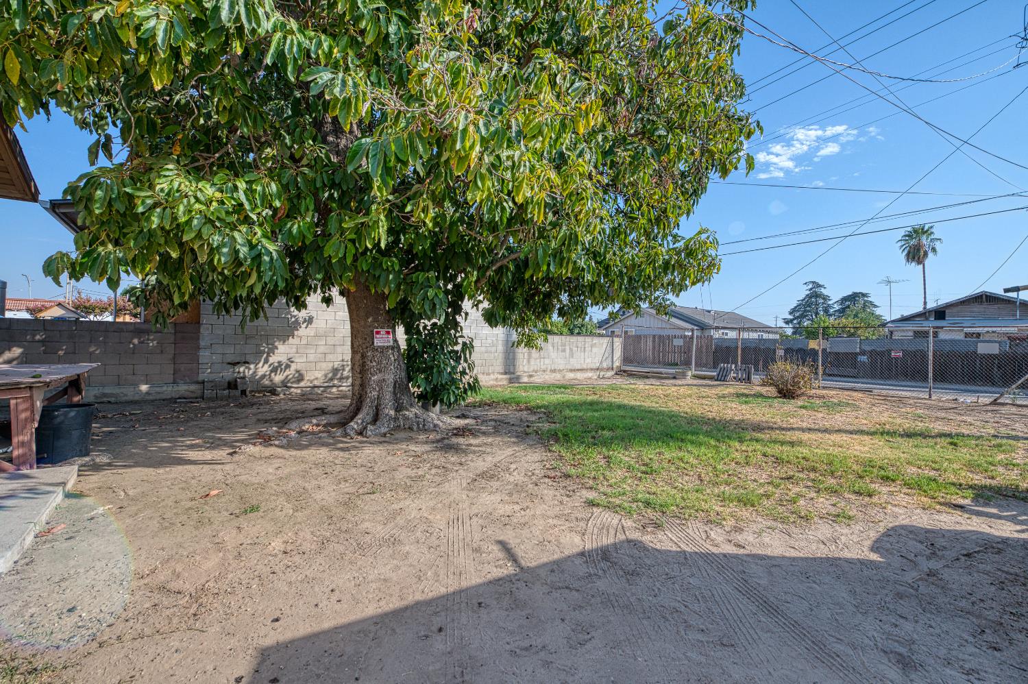 2031 Whitson St, Selma, CA 93662