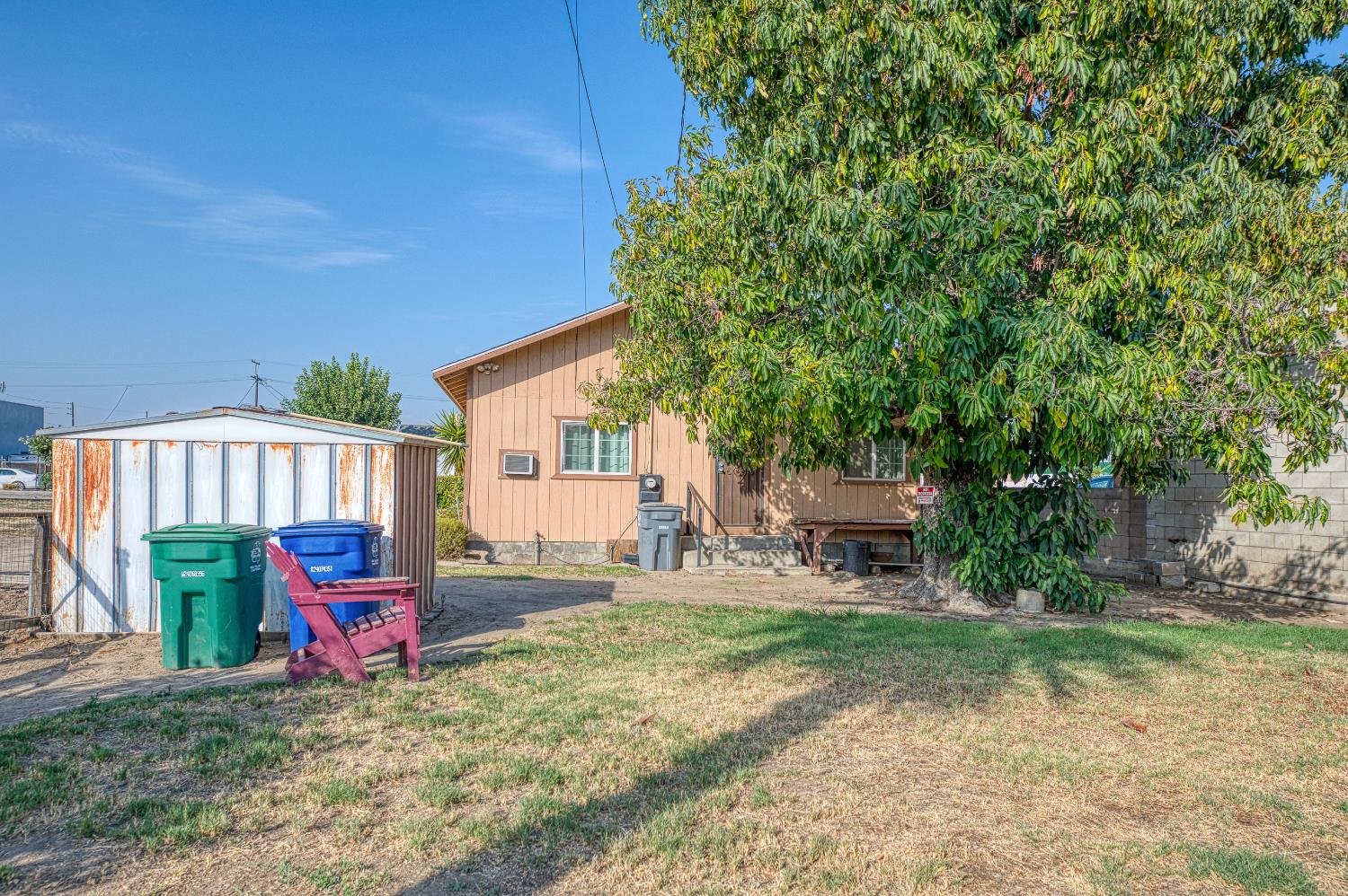 2031 Whitson St, Selma, CA 93662