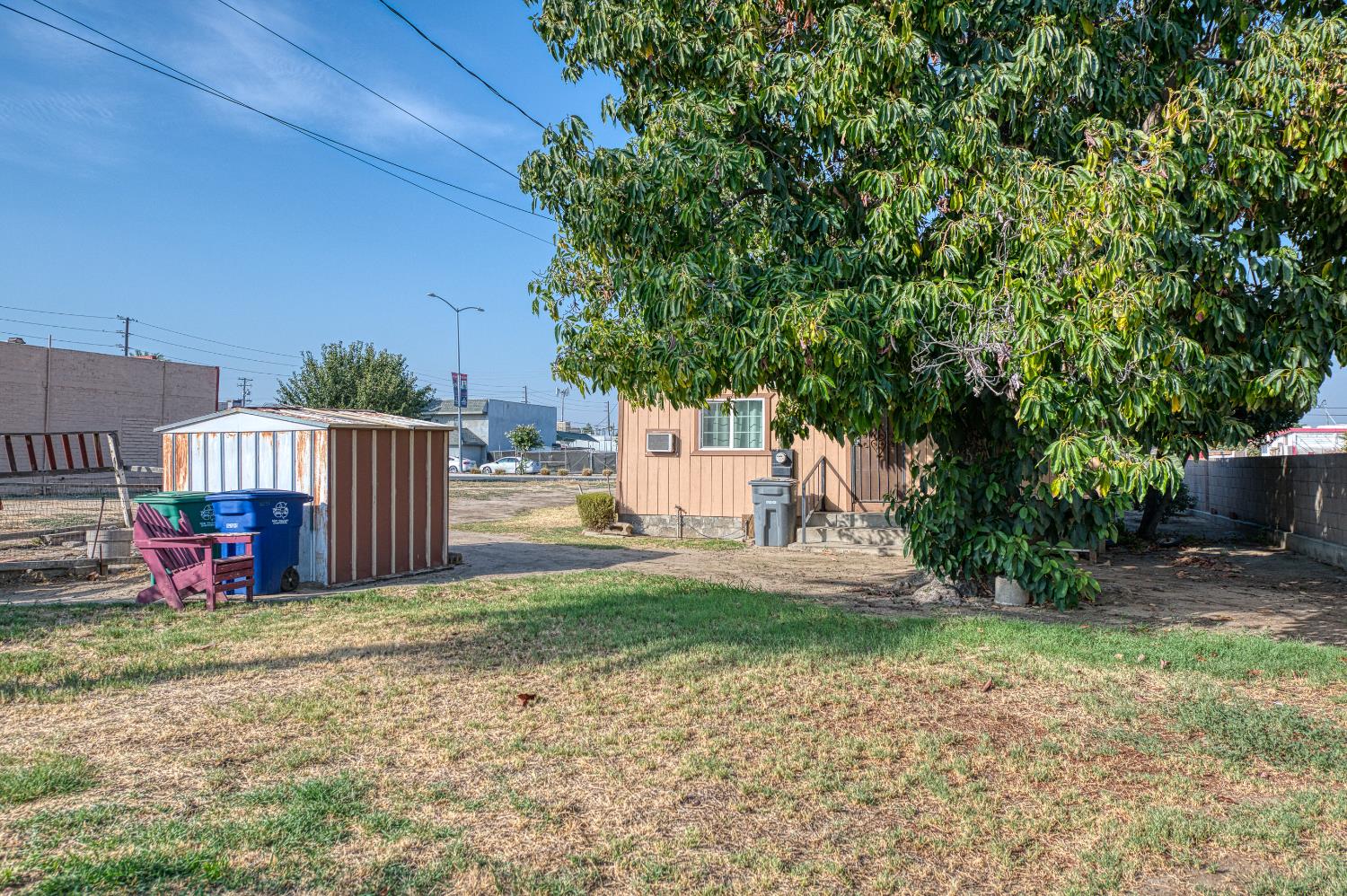 2031 Whitson St, Selma, CA 93662