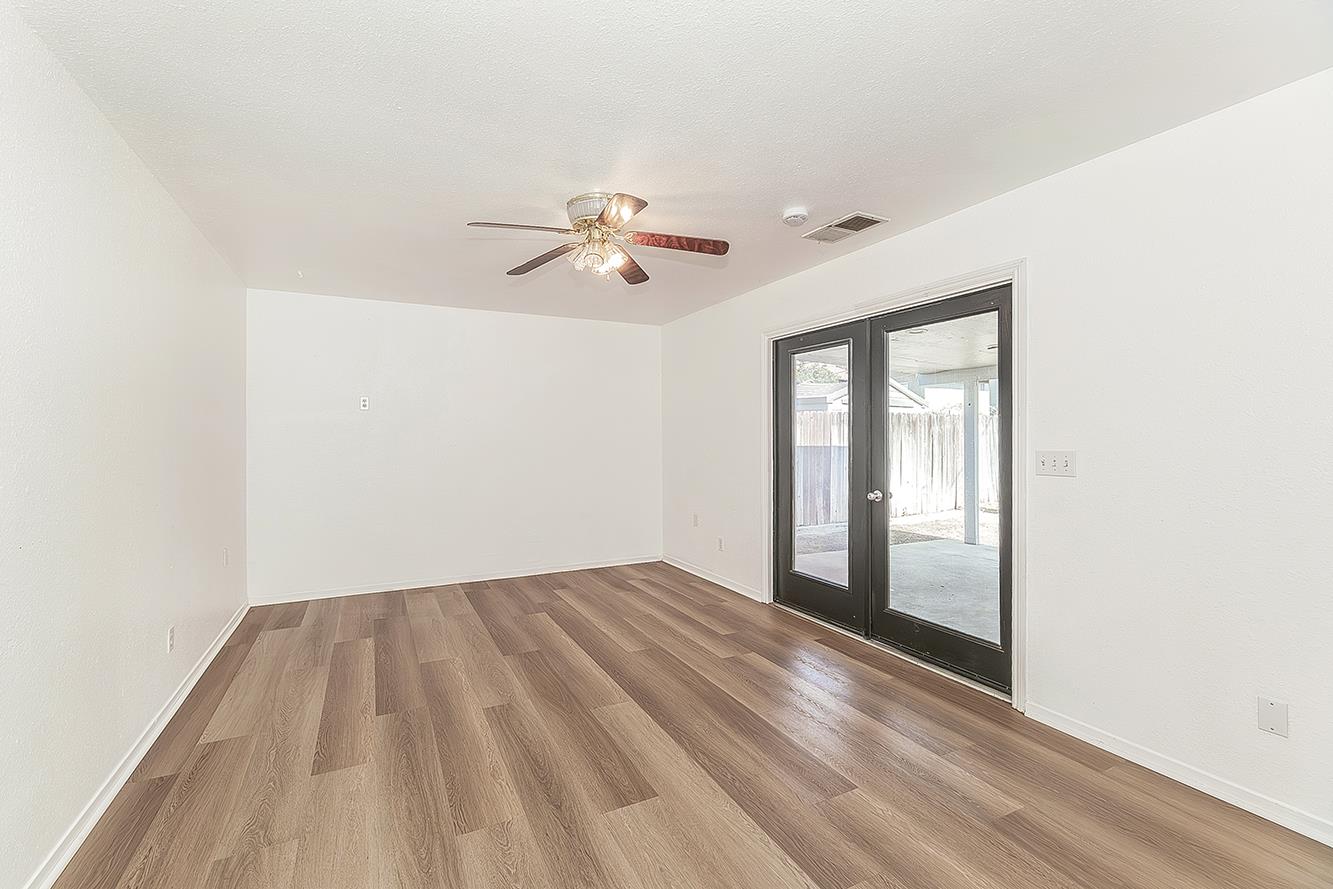 854 W Rialto Ave, Clovis, CA 93612