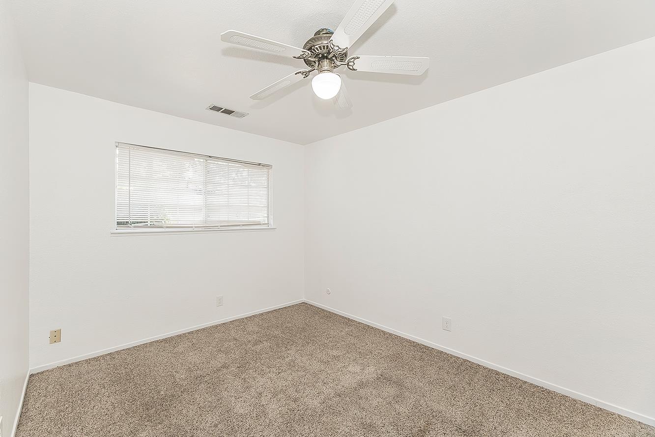 854 W Rialto Ave, Clovis, CA 93612