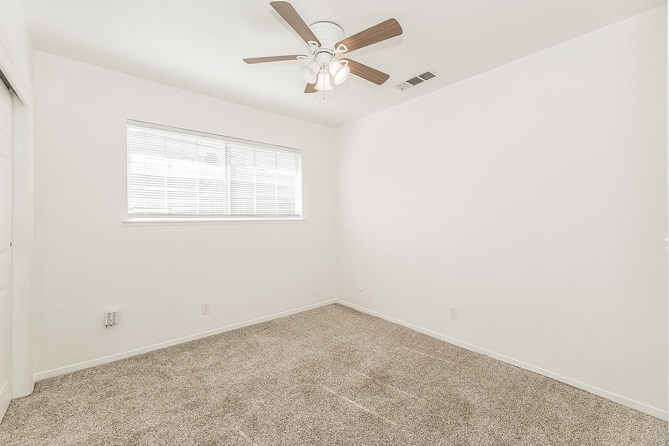 854 W Rialto Ave, Clovis, CA 93612