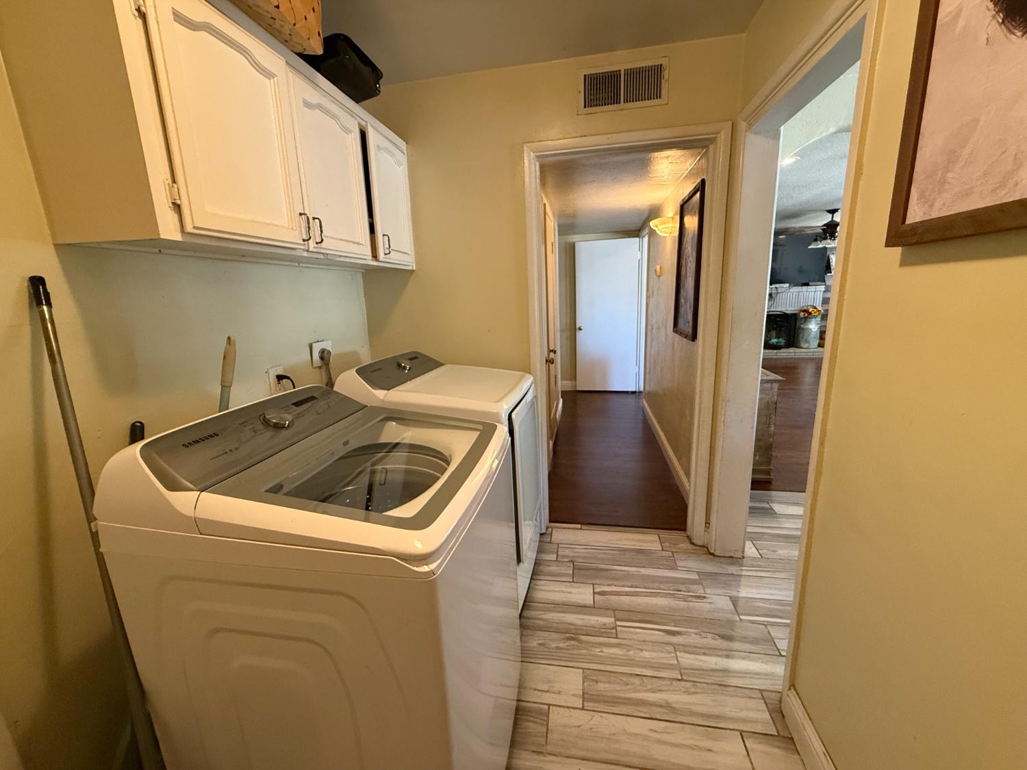 3858 E Dakota Ave, Fresno, CA 93726