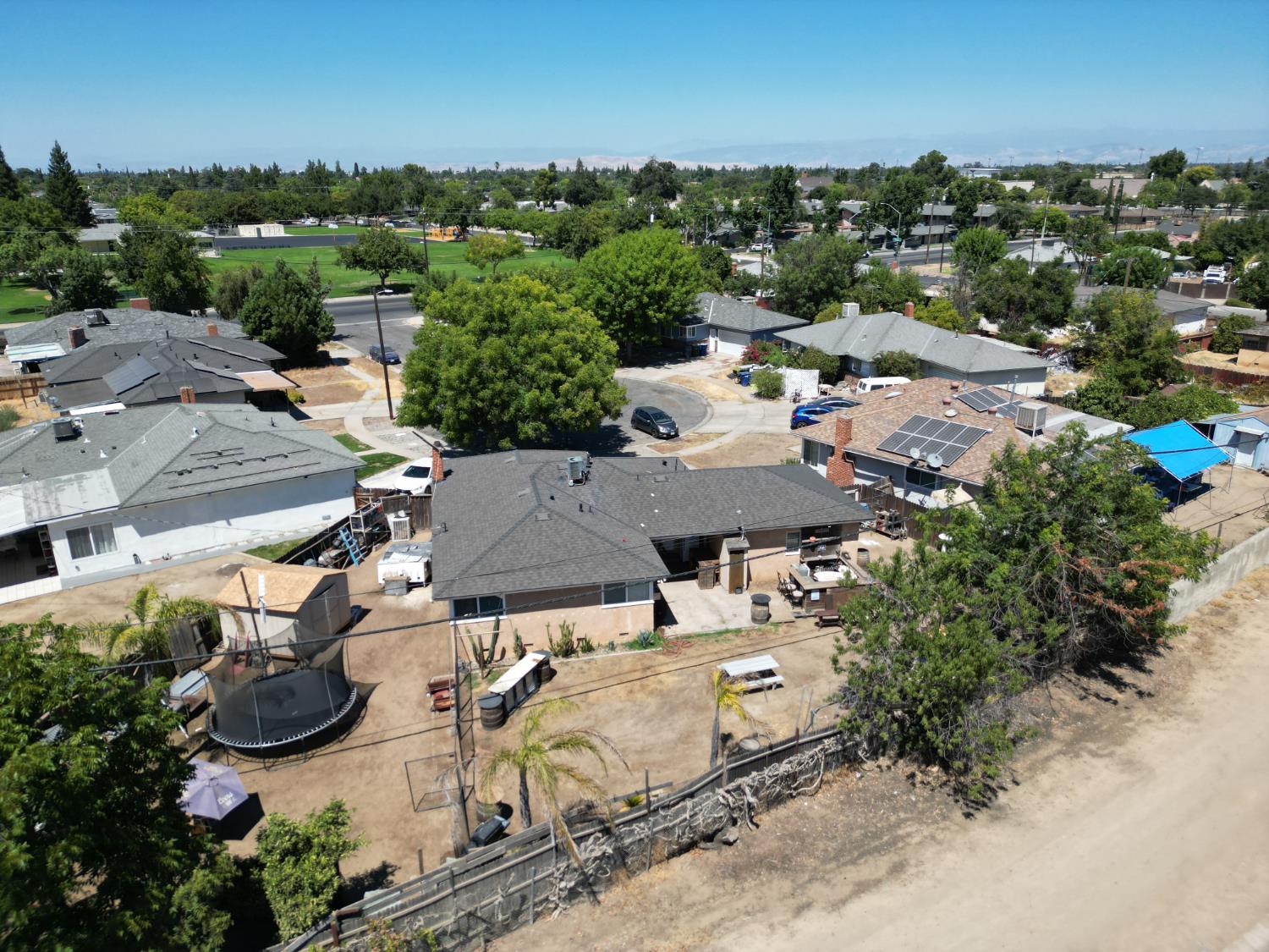 3858 E Dakota Ave, Fresno, CA 93726