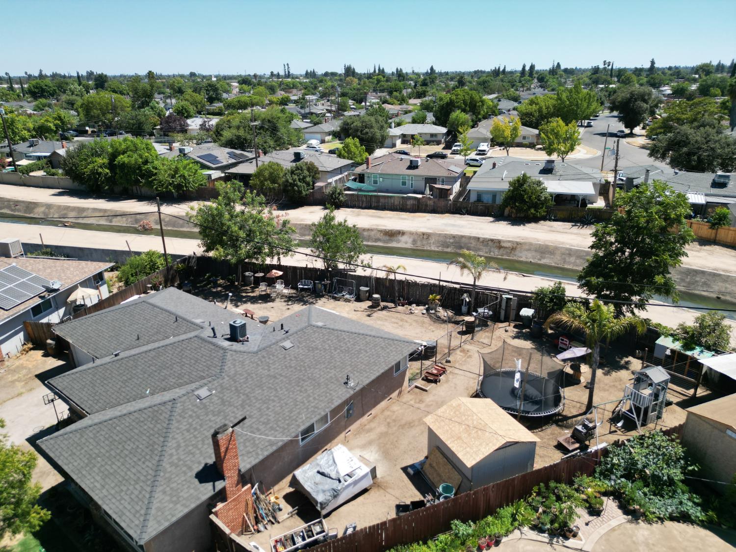 3858 E Dakota Ave, Fresno, CA 93726
