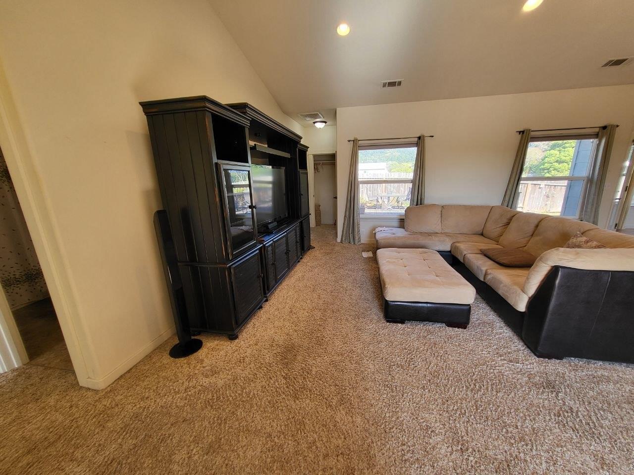479 Kendall Ct, Out Of Area, CA 95540