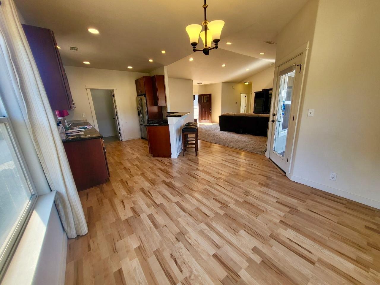 479 Kendall Ct, Out Of Area, CA 95540