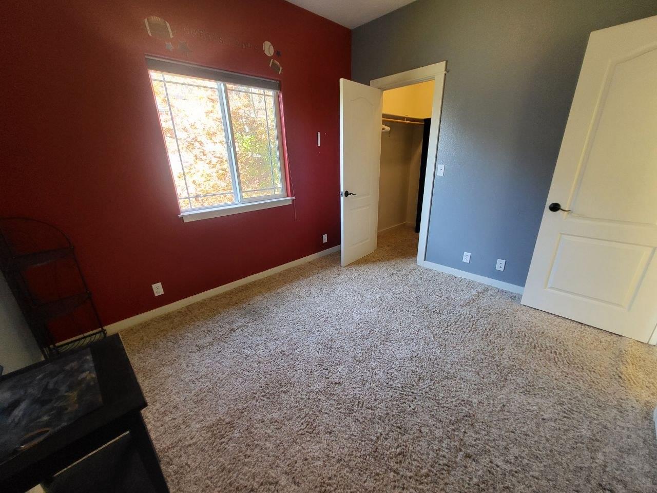 479 Kendall Ct, Out Of Area, CA 95540