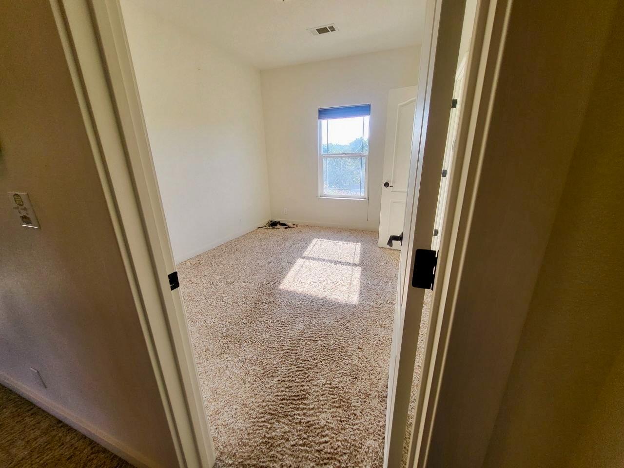 479 Kendall Ct, Out Of Area, CA 95540