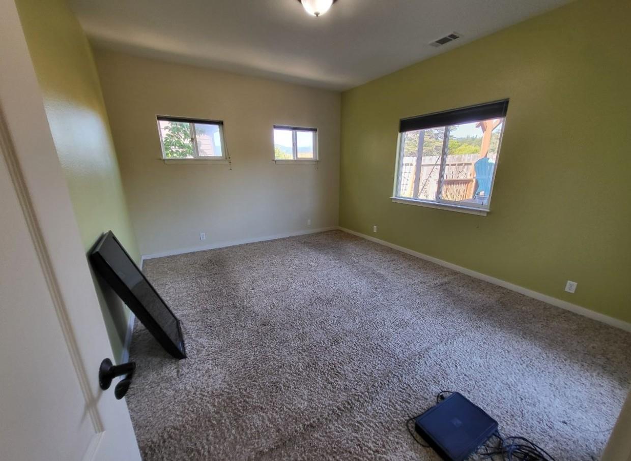 479 Kendall Ct, Out Of Area, CA 95540