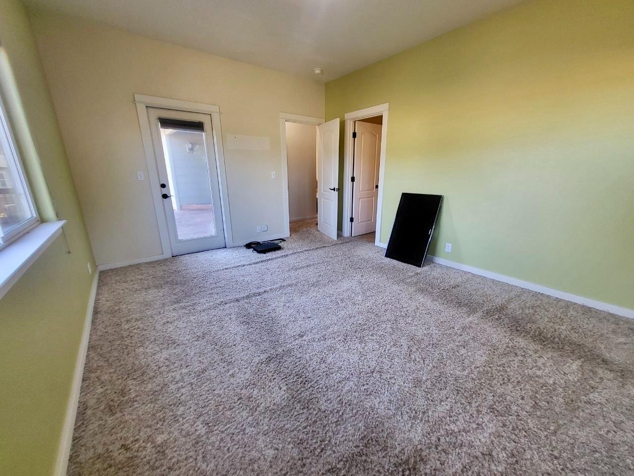 479 Kendall Ct, Out Of Area, CA 95540