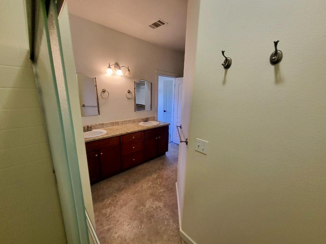 479 Kendall Ct, Out Of Area, CA 95540