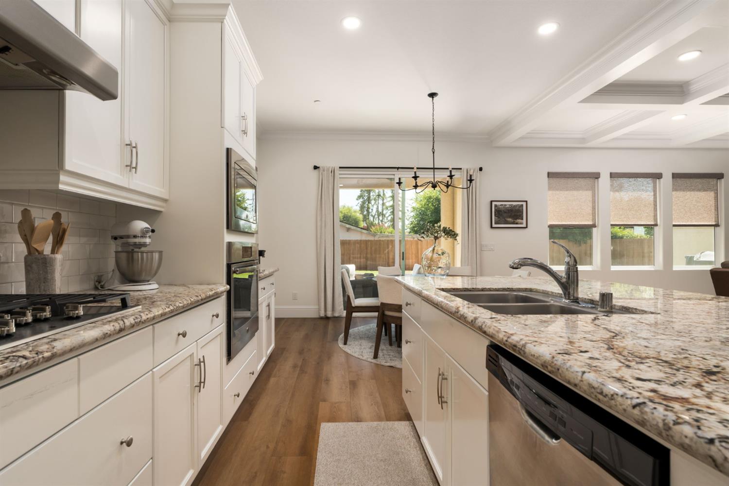 619 Blackwood Ave, Clovis, CA 93619