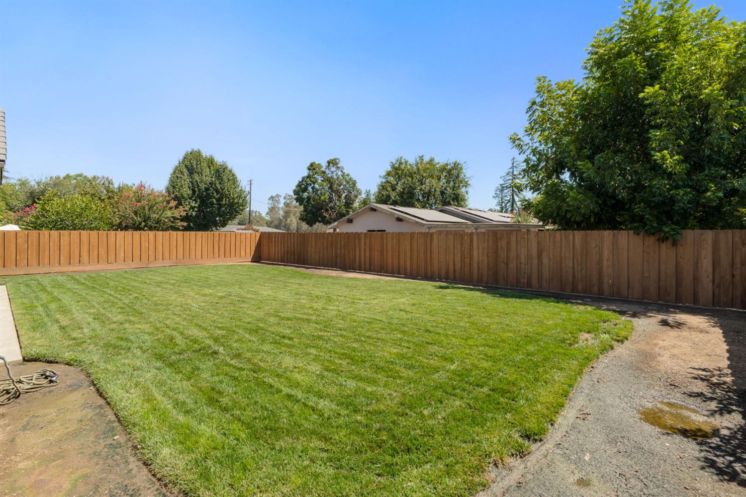 619 Blackwood Ave, Clovis, CA 93619