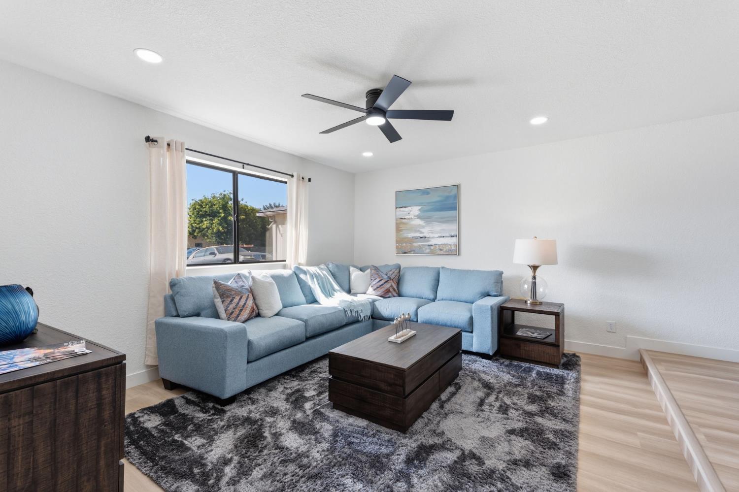5408 N Salinas Ave, Fresno, CA 93722