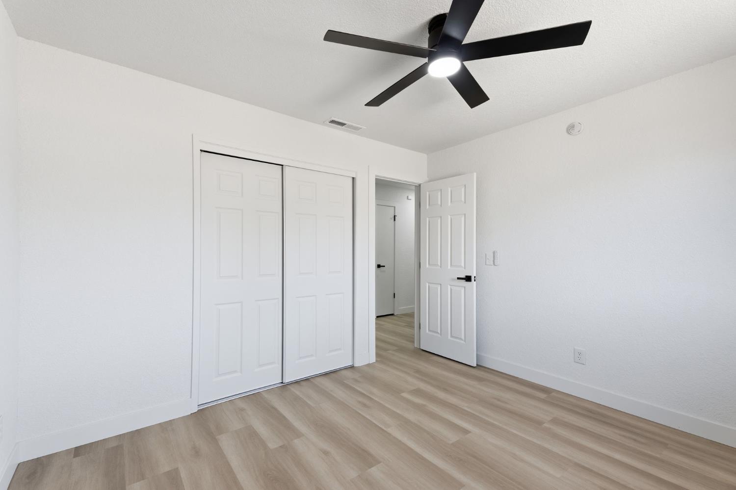5408 N Salinas Ave, Fresno, CA 93722