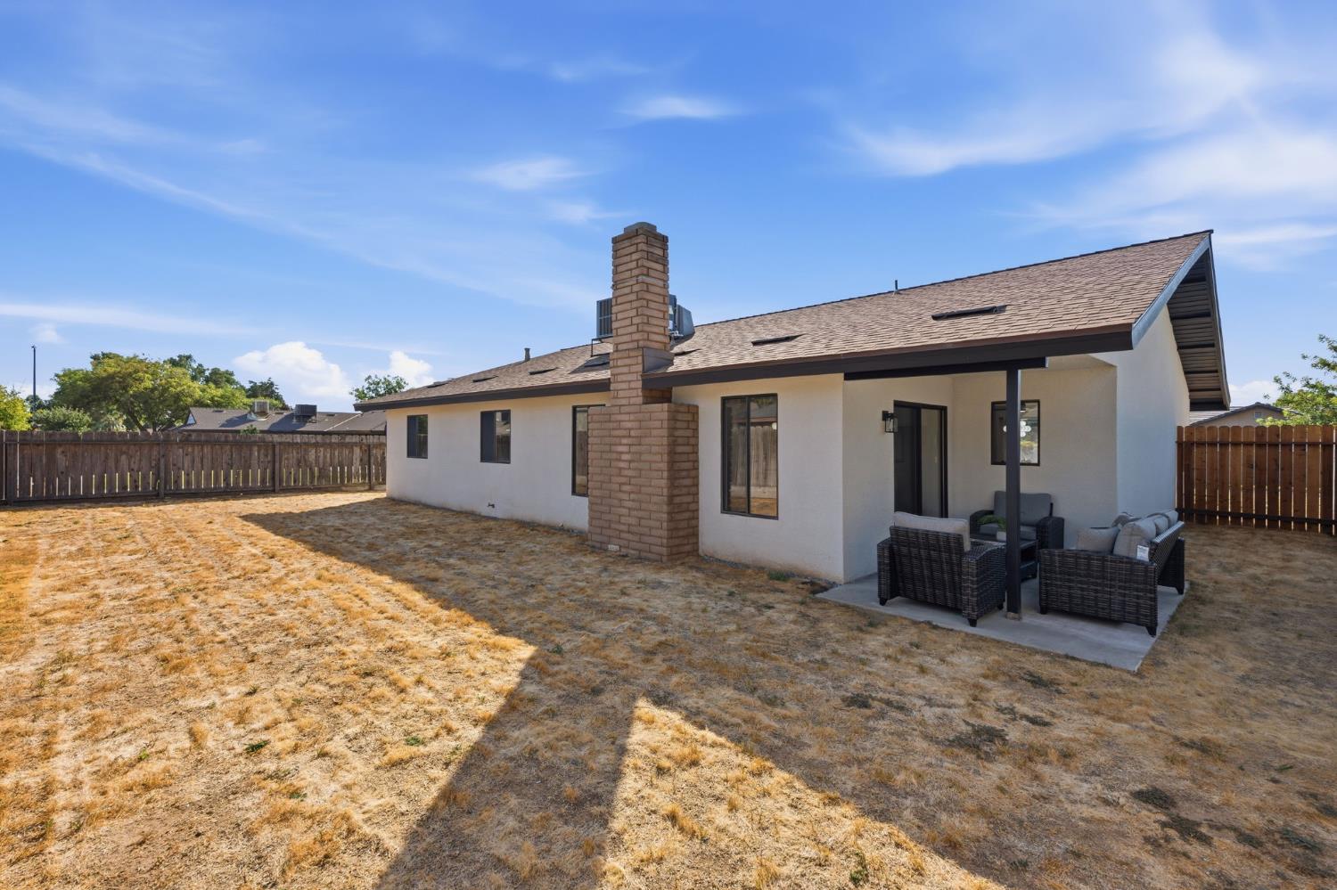 5408 N Salinas Ave, Fresno, CA 93722