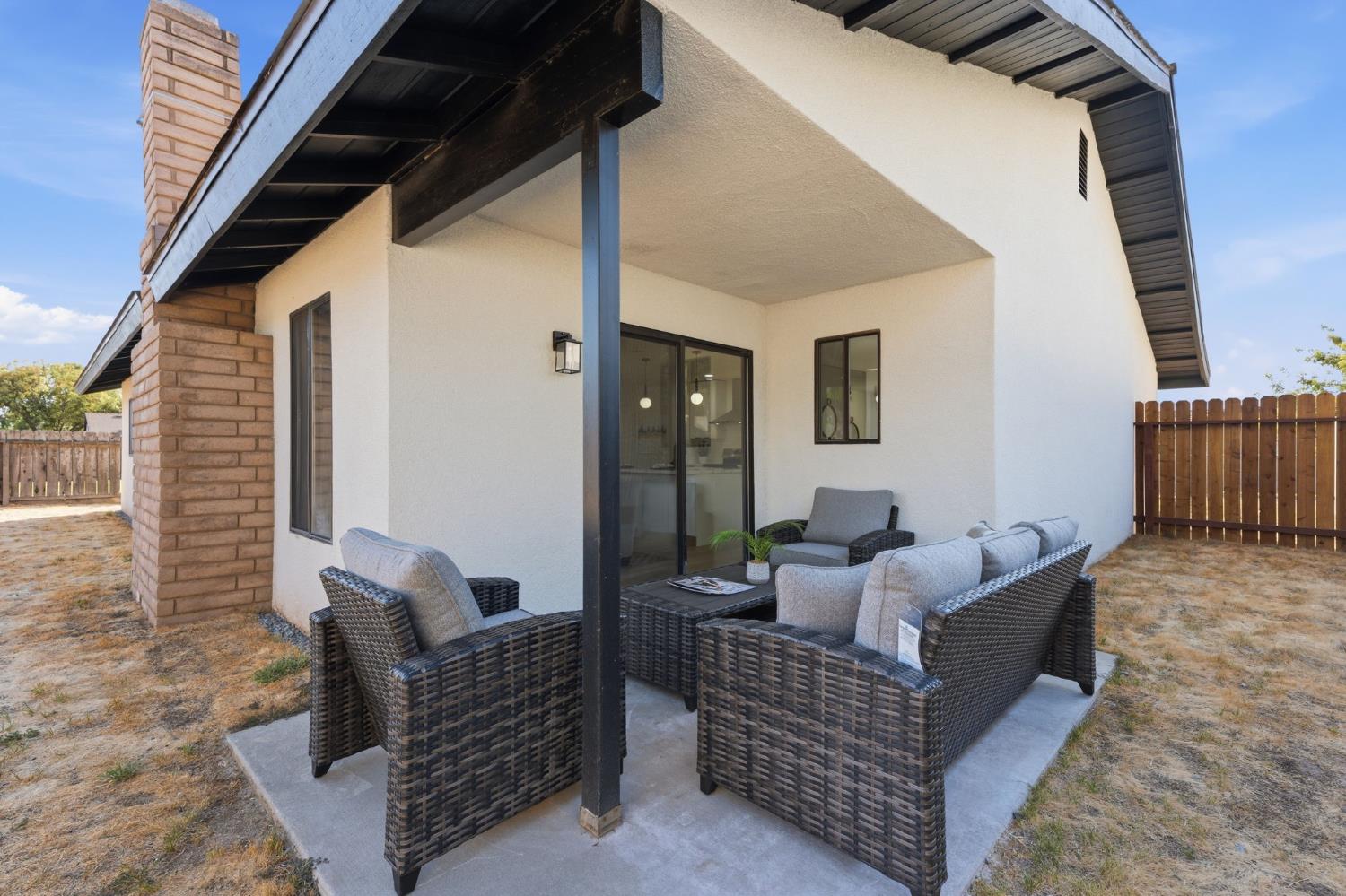 5408 N Salinas Ave, Fresno, CA 93722