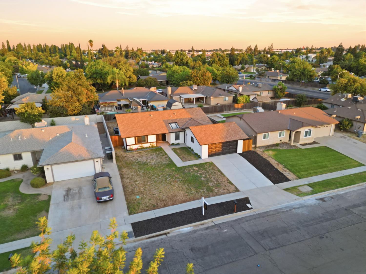 5408 N Salinas Ave, Fresno, CA 93722