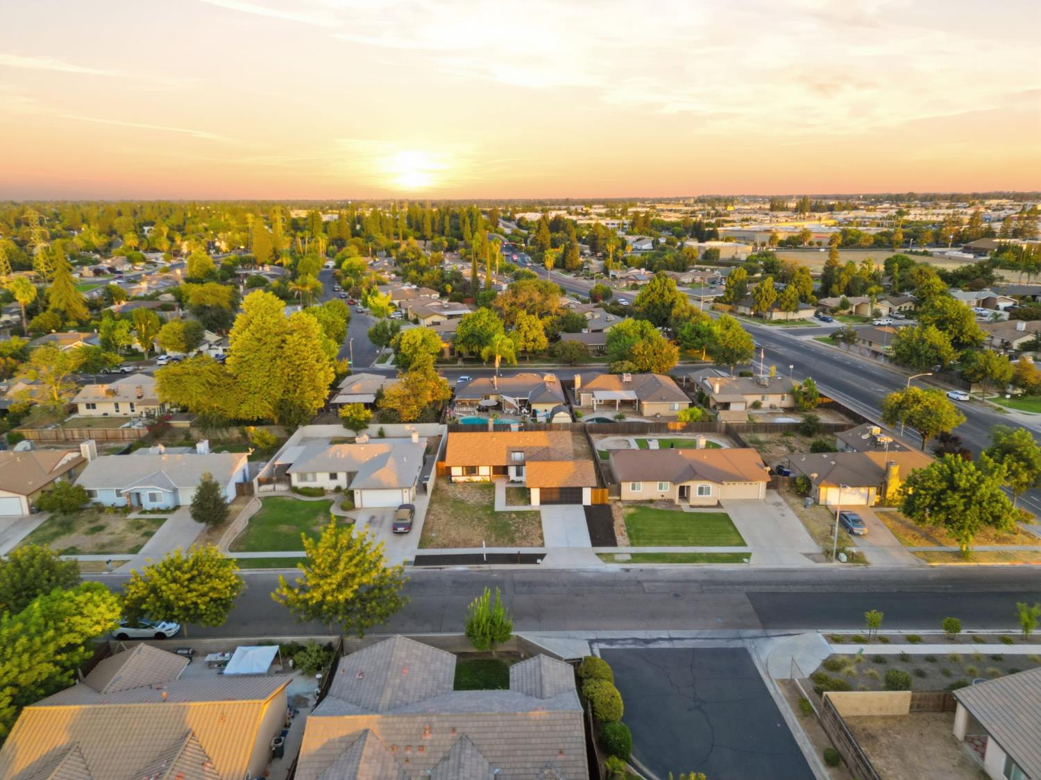 5408 N Salinas Ave, Fresno, CA 93722