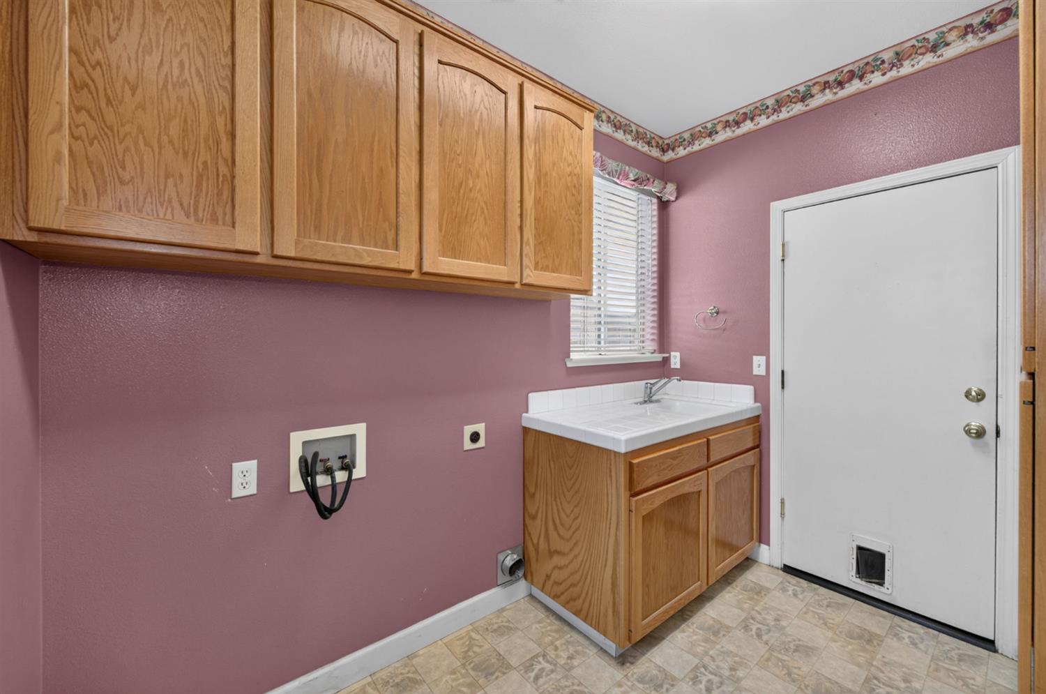 7575 N Trellis Cir, Fresno, CA 93720