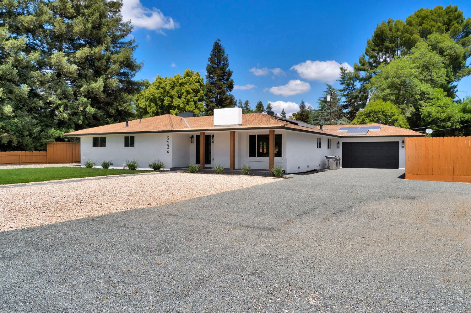 2234 W San Madele, Fresno, CA 93711