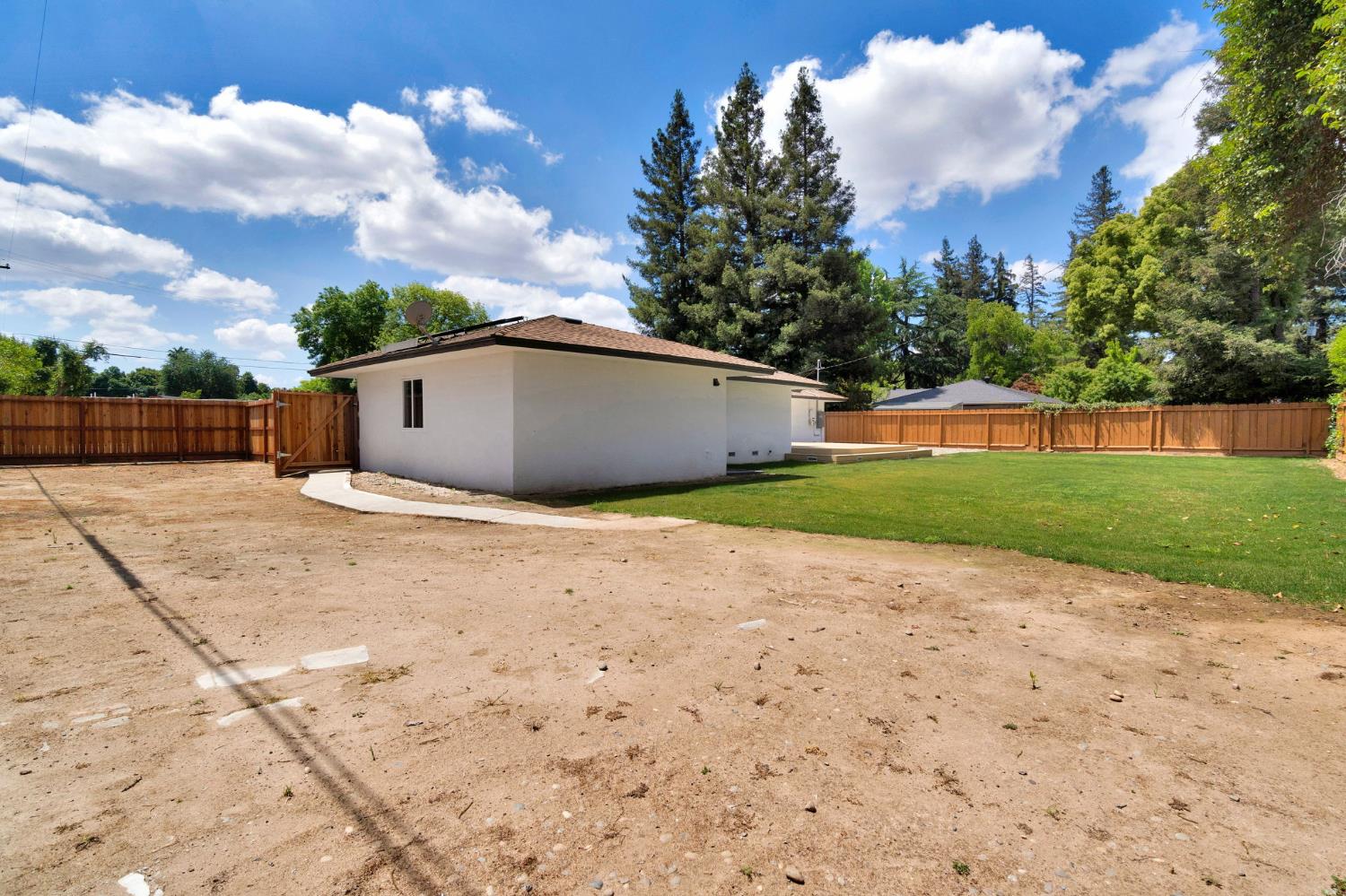 2234 W San Madele, Fresno, CA 93711
