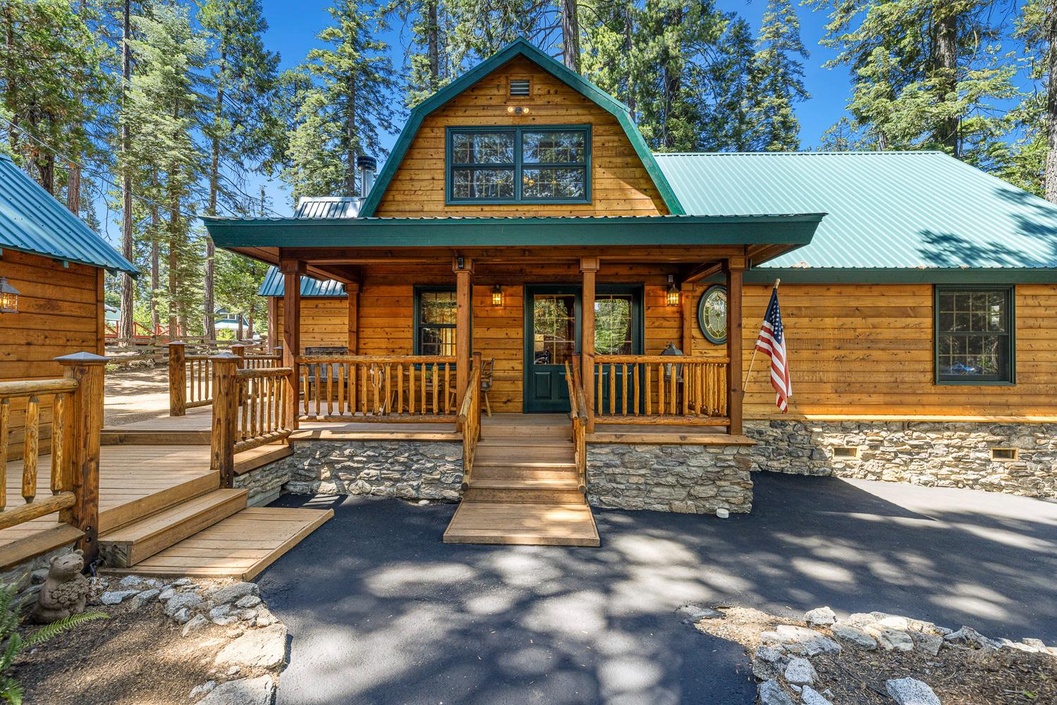 41836 Knobcone Ln, Shaver Lake, CA 93664