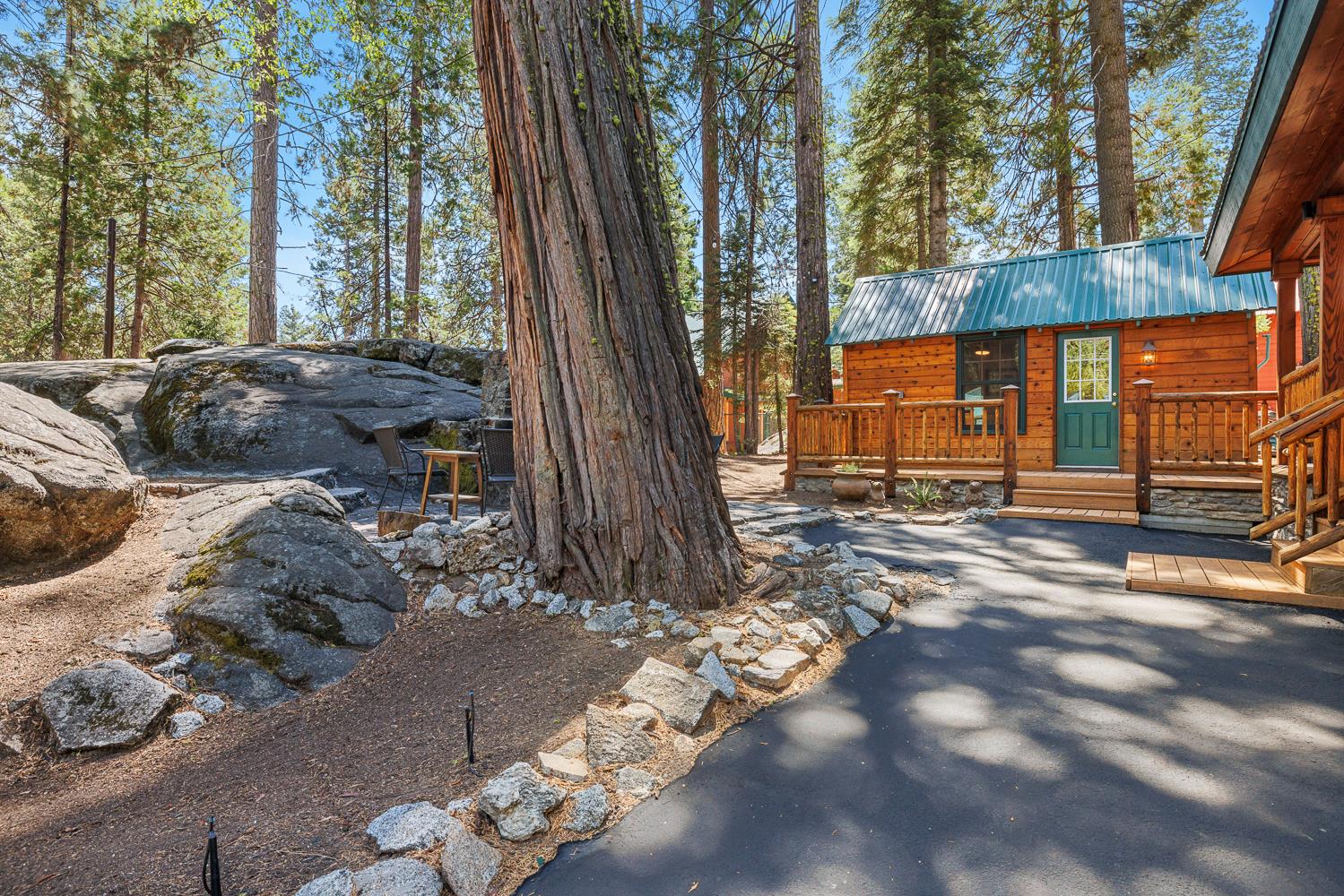 41836 Knobcone Ln, Shaver Lake, CA 93664