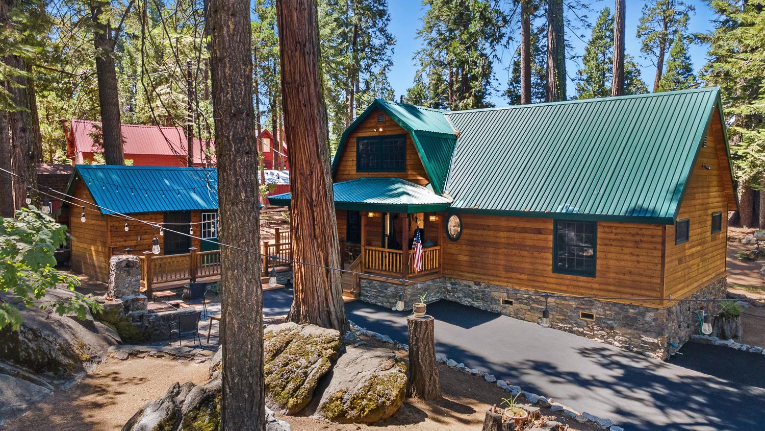 41836 Knobcone Ln, Shaver Lake, CA 93664