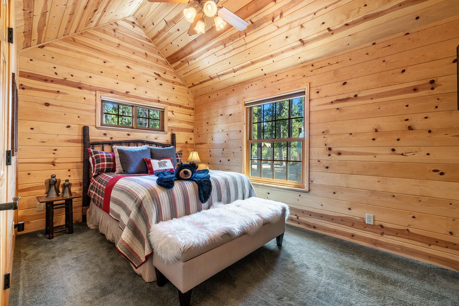 41836 Knobcone Ln, Shaver Lake, CA 93664