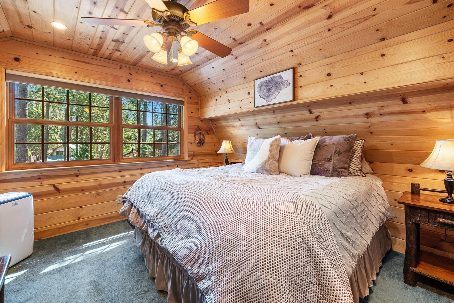 41836 Knobcone Ln, Shaver Lake, CA 93664
