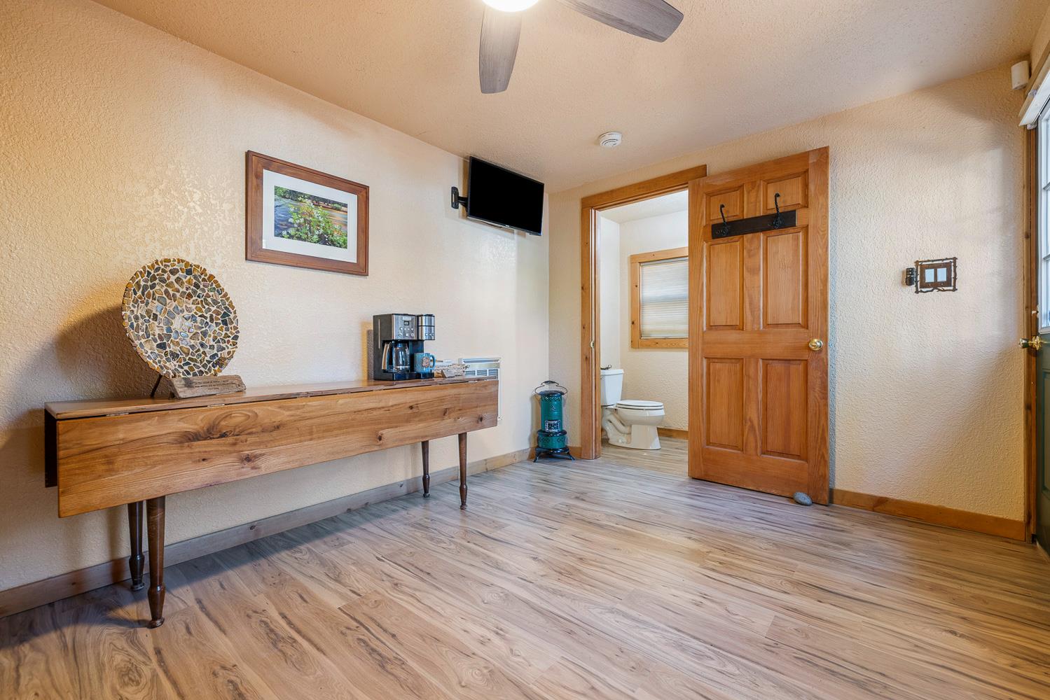 41836 Knobcone Ln, Shaver Lake, CA 93664