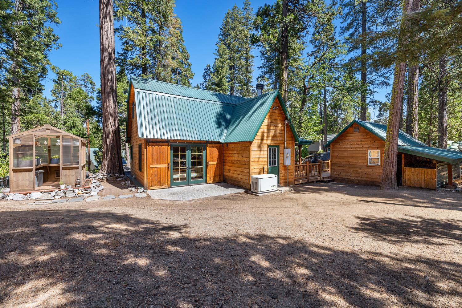 41836 Knobcone Ln, Shaver Lake, CA 93664