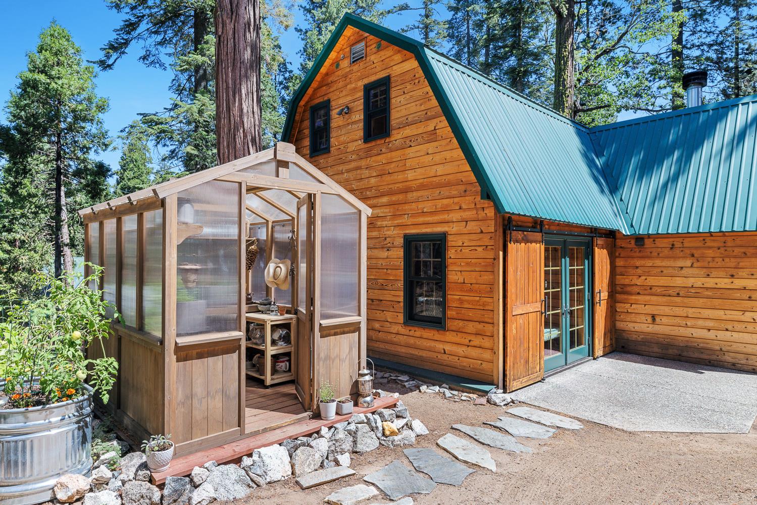 41836 Knobcone Ln, Shaver Lake, CA 93664