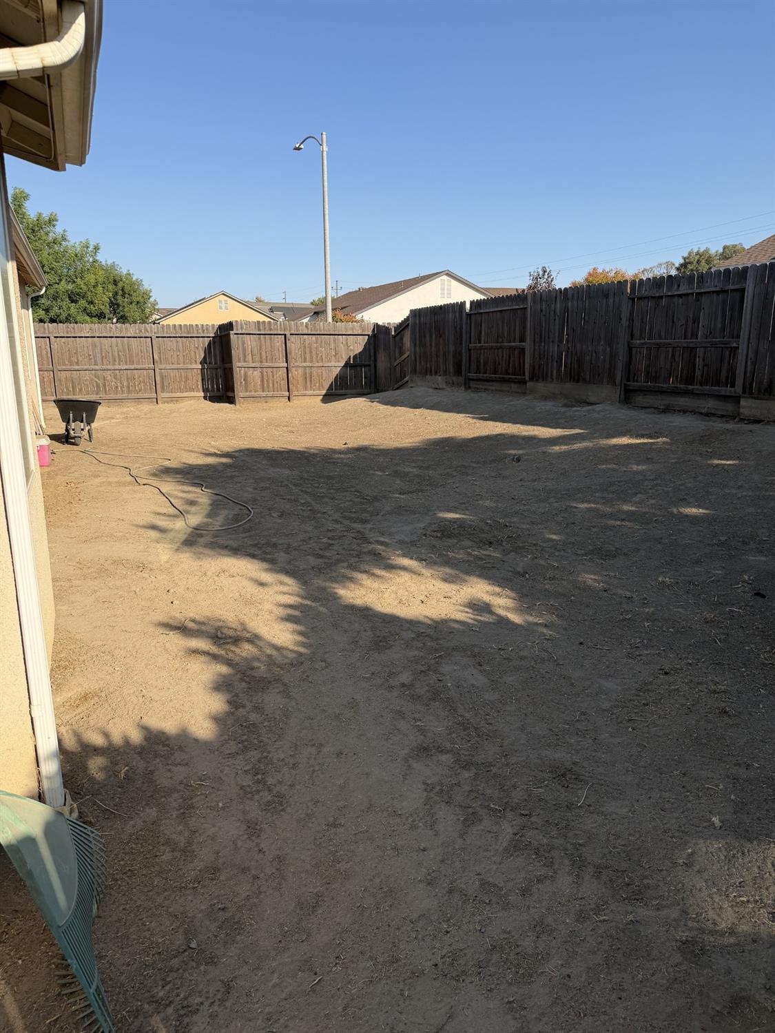 1013 Heirloom Way, Lemoore, CA 93245