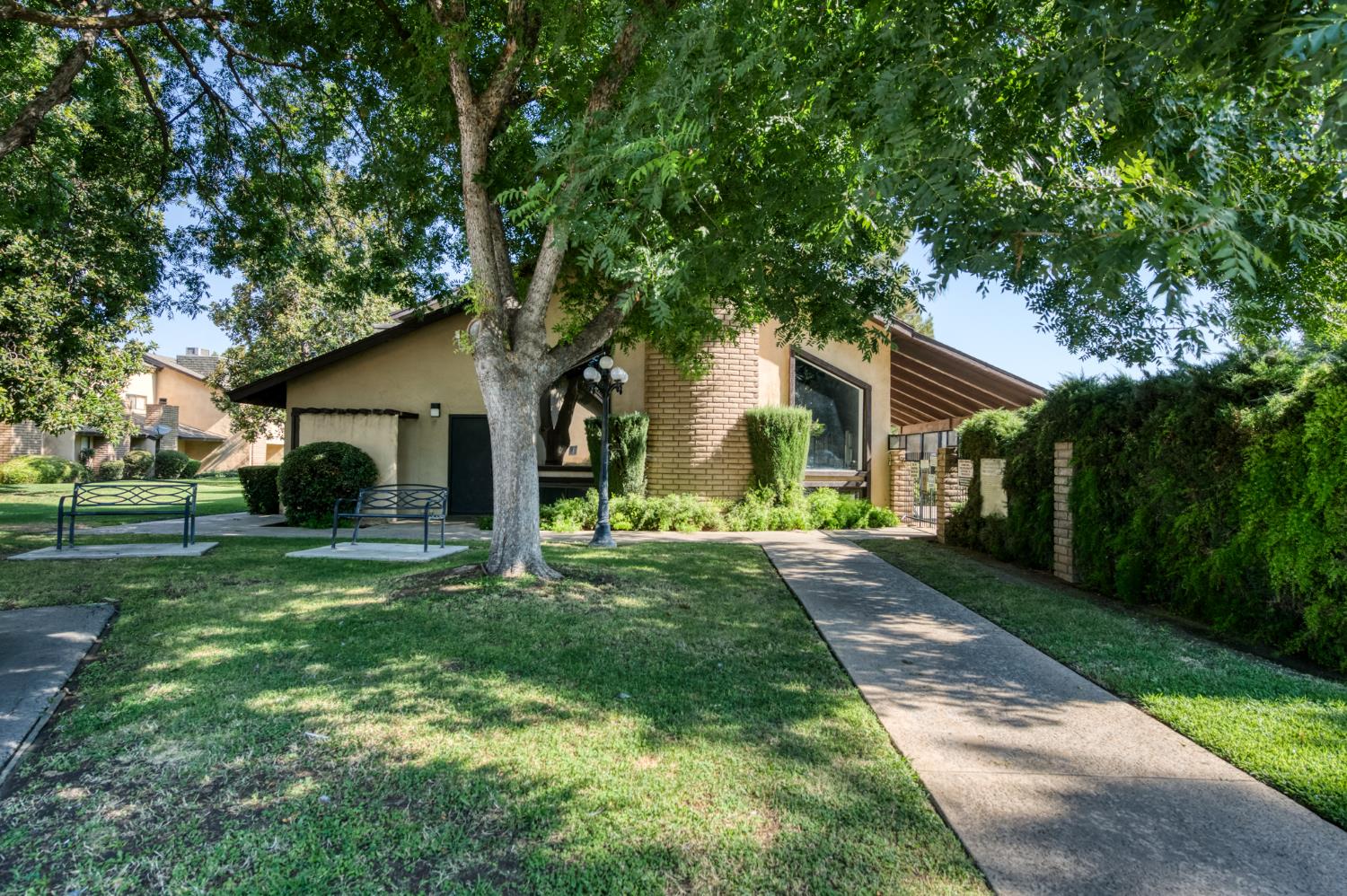 4985 E Butler Ave #105, Fresno, CA 93727