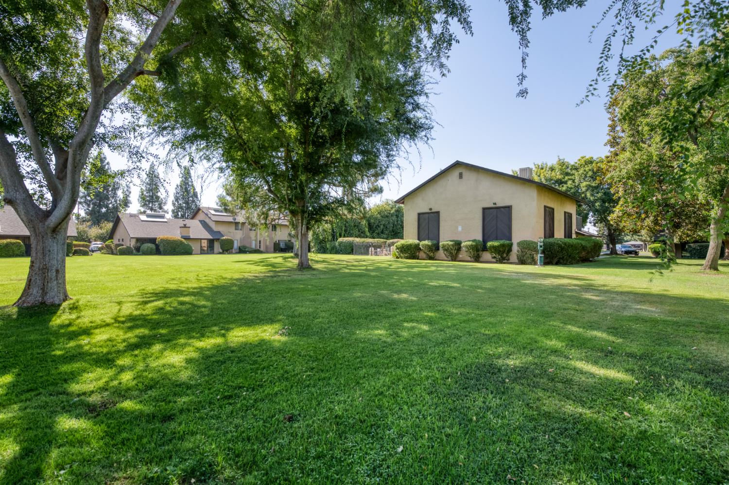 4985 E Butler Ave #105, Fresno, CA 93727